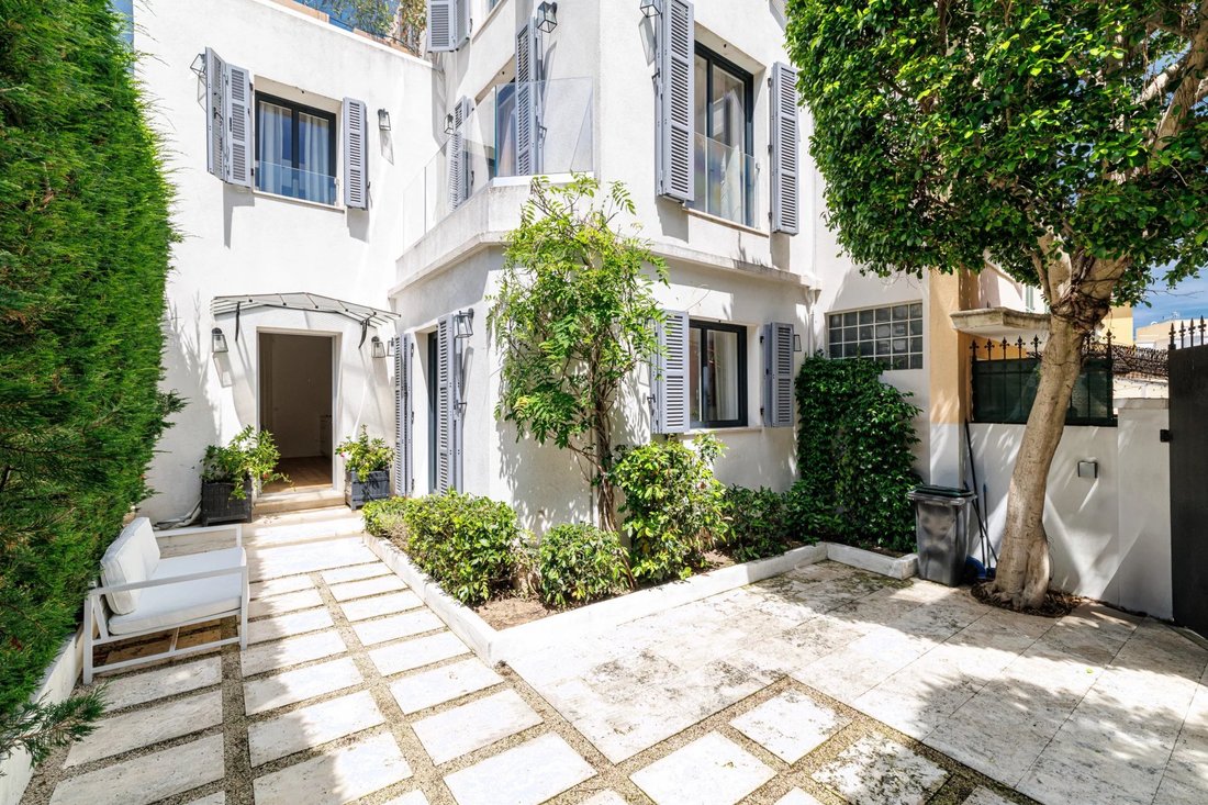 Estate in Saint-Jean-Cap-Ferrat, Provence-Alpes-Côte d'Azur, France 3 - 15697109