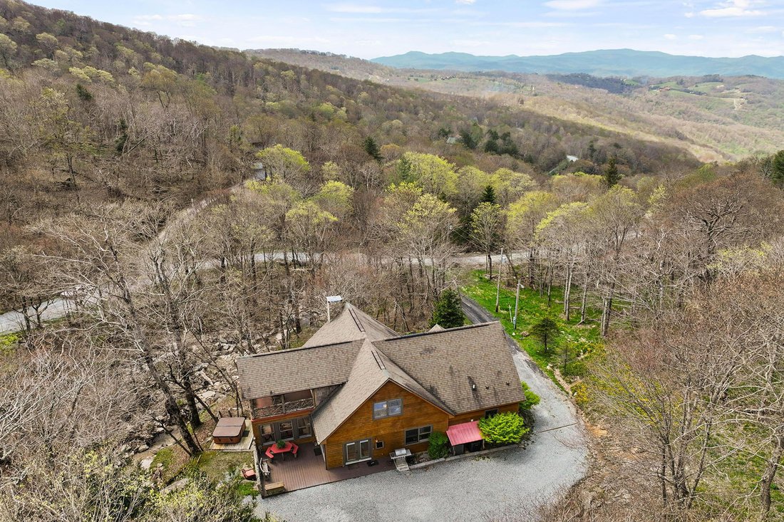 House in Banner Elk, North Carolina, United States 2 - 15697175