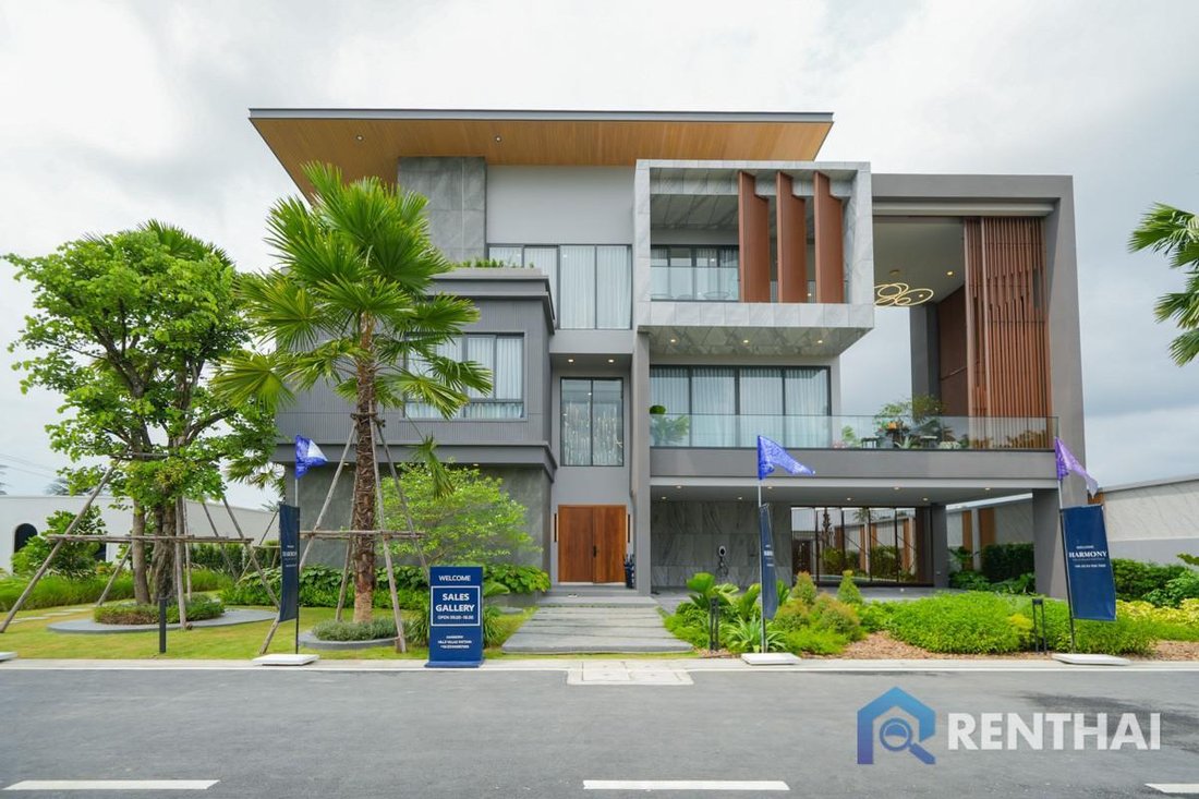 Villa in Pattaya City, Thailand 1 - 15697047
