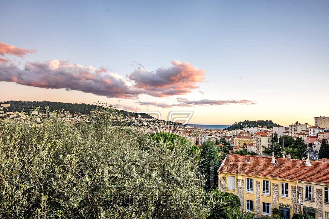 Villa a Nizza, Provenza-Alpi-Costa Azzurra, Francia 2 - 15697240