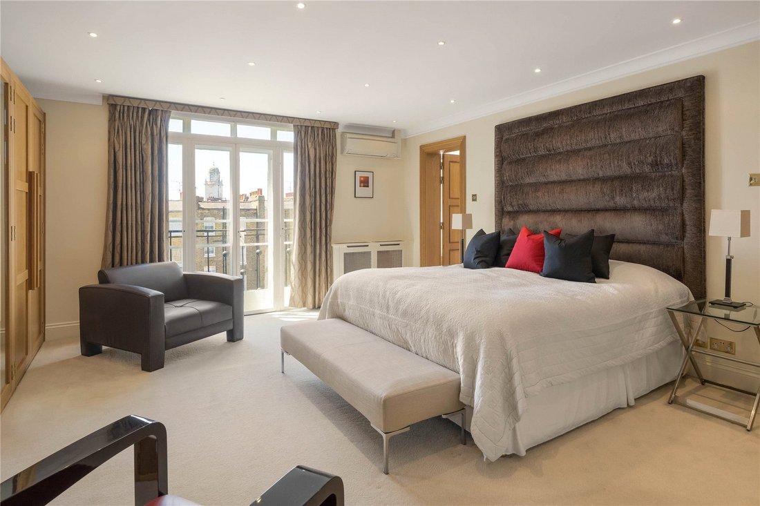 Apartment in Belgravia, Westminster, England 5 - 15697359