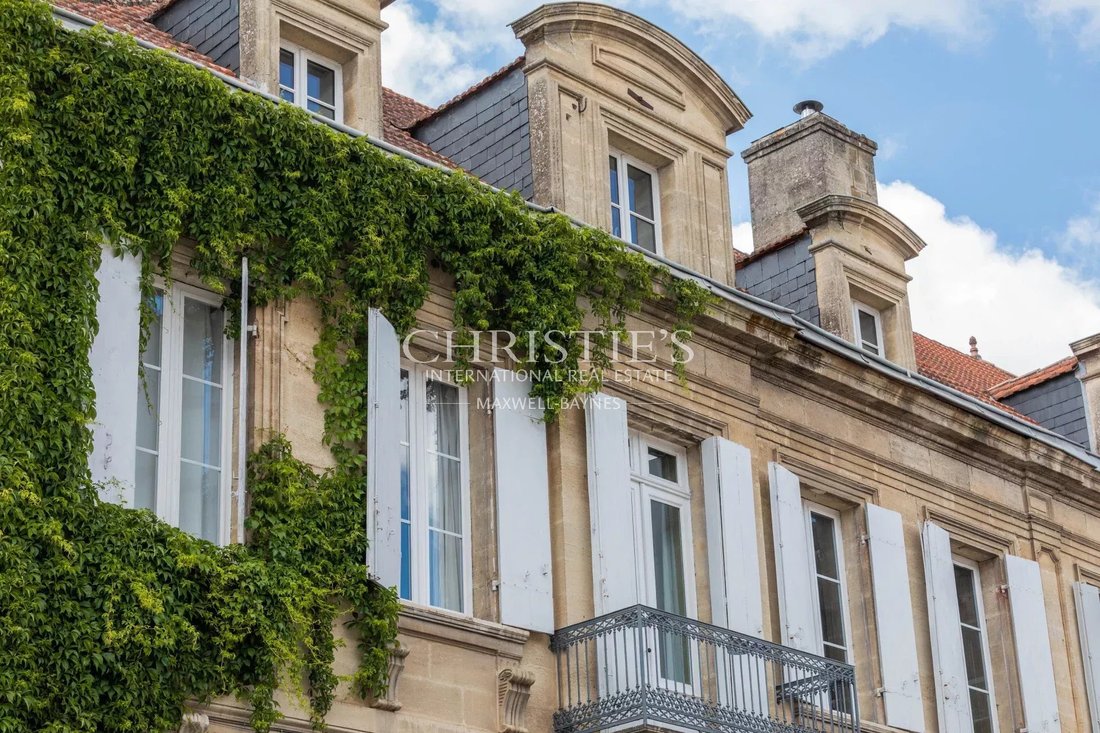 House in Castillon-la-Bataille, Nouvelle-Aquitaine, France 1 - 15697355