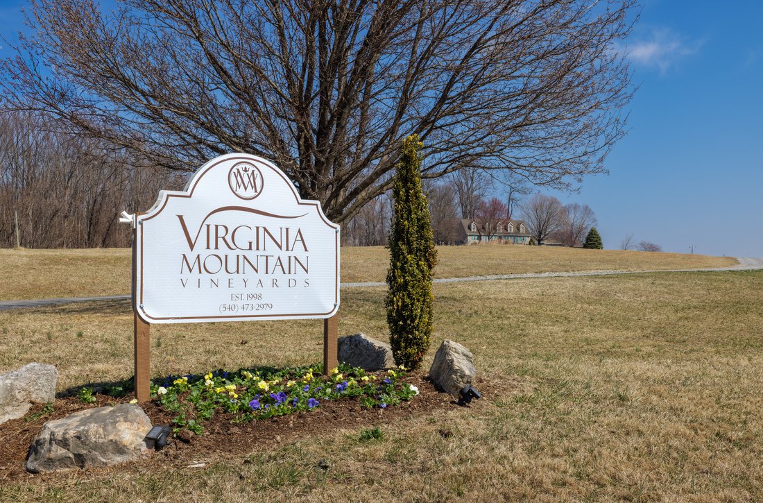 Farm Ranch in Fincastle, Virginia, United States 2 - 15697882
