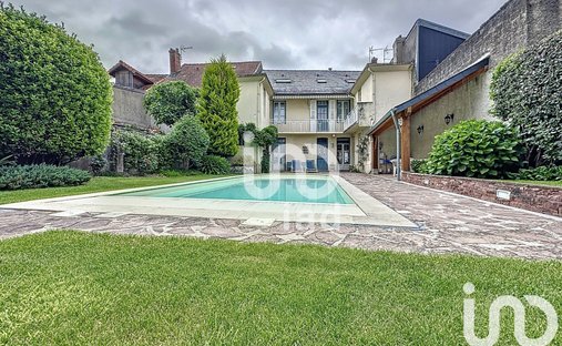 House in Pradeau-Gare-Rue G.Lassale, Tarbes, France 1