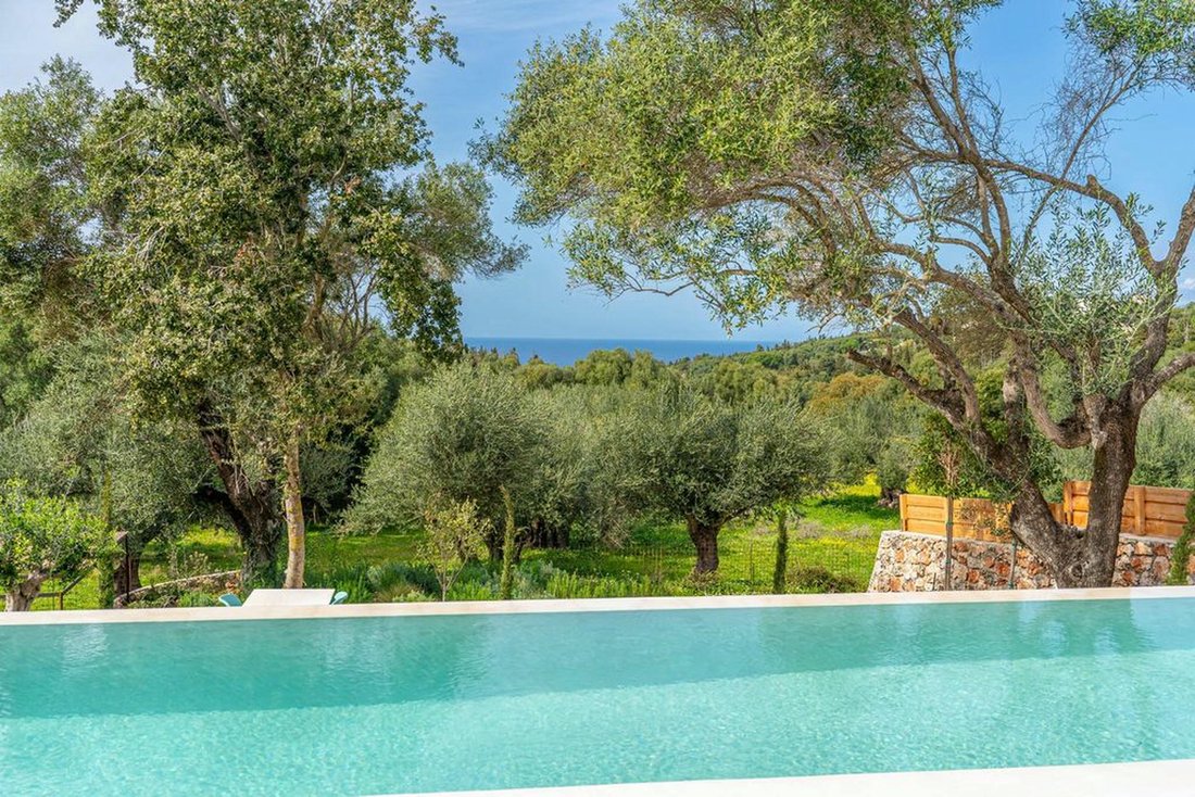 Villa in Erisos, Peloponnese, Western Greece and the Ionian, Greece 2 - 15697963