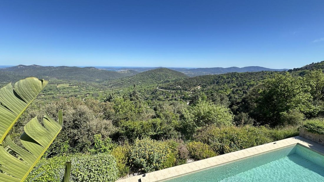 House in La Garde-Freinet, Provence-Alpes-Côte d'Azur, France 3 - 15697736
