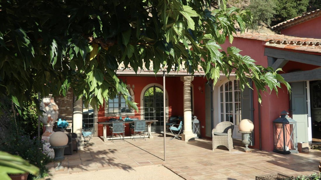 House in La Garde-Freinet, Provence-Alpes-Côte d'Azur, France 4 - 15697736