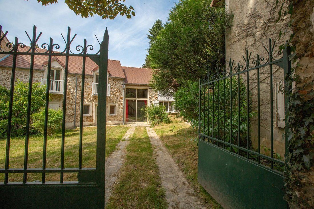 House in Dampierre-en-Yvelines, Ile-de-France, France 4 - 15698001