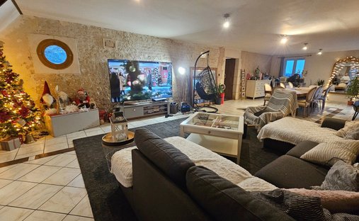 Haus in Arrondissement von Saintes, Neu-Aquitanien, Frankreich 1