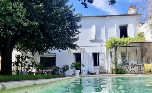Country House in Saint Jean-Saint Genies, Avignon, France 1