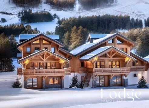 Chalet in Le Monêtier-les-Bains, Provence-Alpes-Côte d'Azur, France 1 - 15705592
