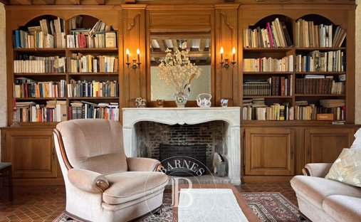 2h From Paris, In The Heart Of The Pays D’auge Area. A Listed 16th /18th Century Chateau Set In Abou