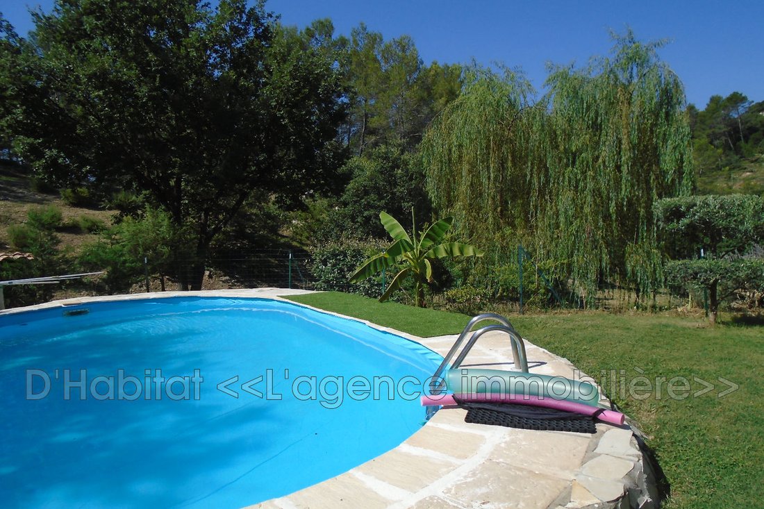 Villa in Cabasse, Provence-Alpes-Côte d'Azur, France 1 - 12626548