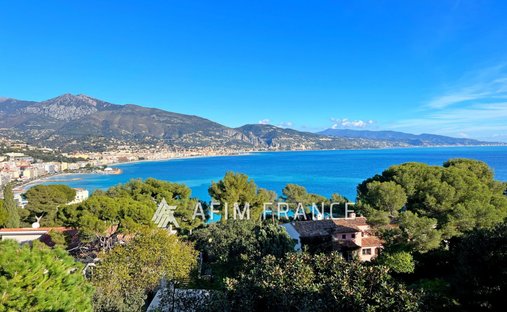 Apartment in Village-Cros de Caste-Coupiere-Mont Gros, Roquebrune-Cap-Martin, France 1