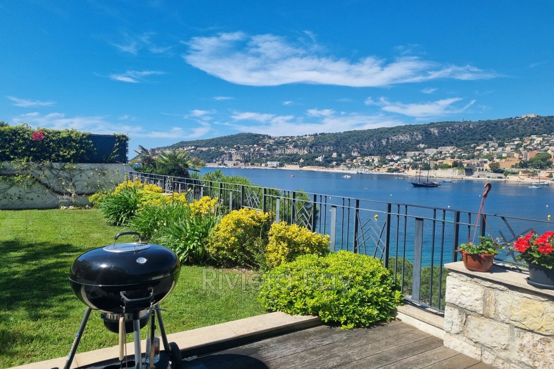 Villa in Saint-Jean-Cap-Ferrat, Provence-Alpes-Côte d'Azur, France 1 - 12994500