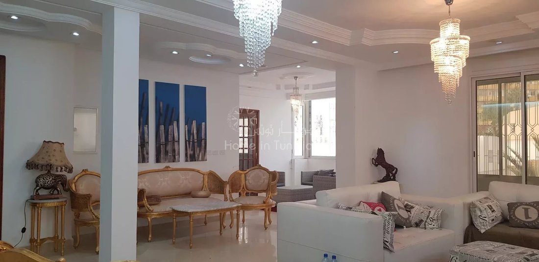 Villa in Tunis, Tunis, Tunisia 1 - 12145158