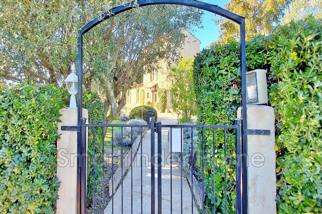 Villa in Flayosc, Provence-Alpes-Côte d'Azur, France 2 - 14674929