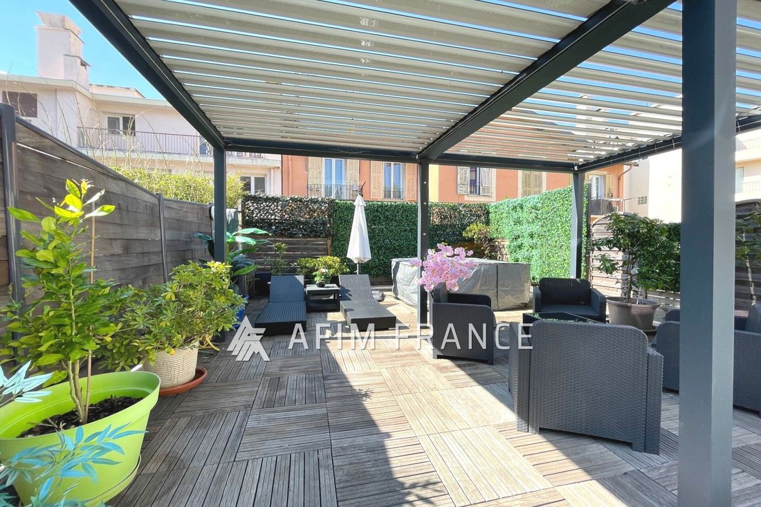 Wohnung in Nizza, Provence-Alpes-Côte d'Azur, Frankreich 1 - 15566636