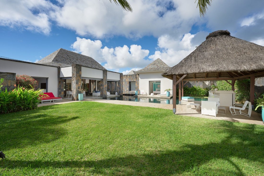 Villa in Cap Malheureux, Rivière du Rempart District, Mauritius 1 - 15704042