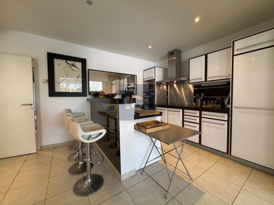 Villa in Ville-Les Saquedes-Le Bouillonnet, Sainte-Maxime, France 3 - 15704304