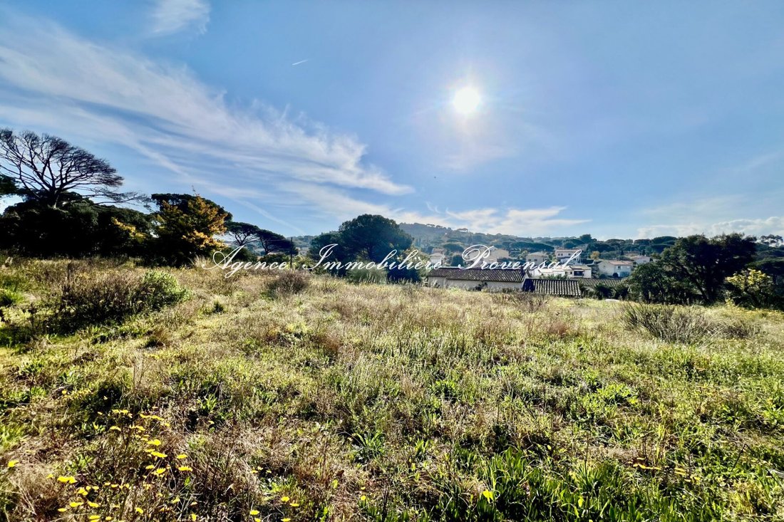 Land in Ville-Les Saquedes-Le Bouillonnet, Sainte-Maxime, France 1 - 15595846