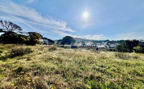 Land in Ville-Les Saquedes-Le Bouillonnet, Sainte-Maxime, France 1