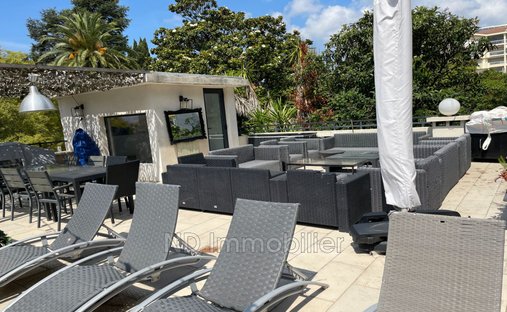 Apartment in Broussailles, Cannes, France 1
