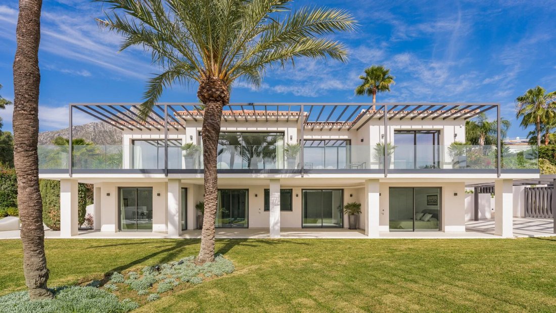Villa in Marbella, Andalusia, Spain 1 - 15701383