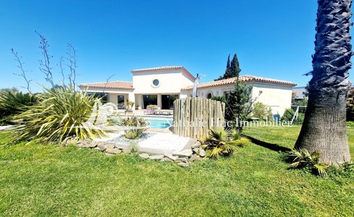 Villa in Saint-Feliu-d'Avall, Occitania, France 1