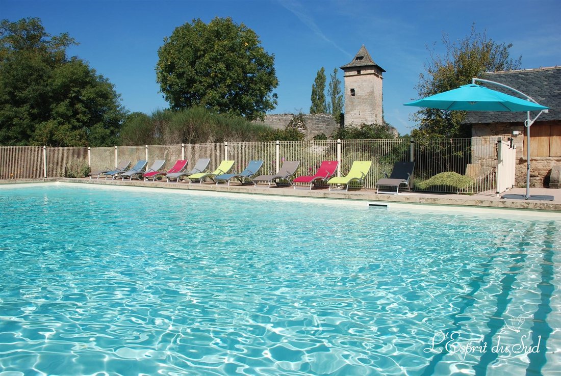 A 13th-Century Dream: Ruins, Roses & Two Stone Maisons in Occitanie’s Golden Hills