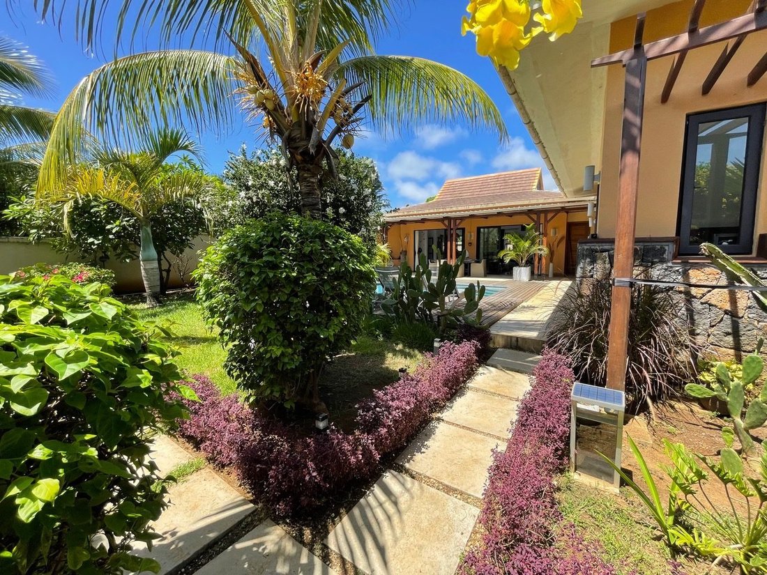 Villa in Cap Malheureux, Rivière du Rempart District, Mauritius 1 - 13554418