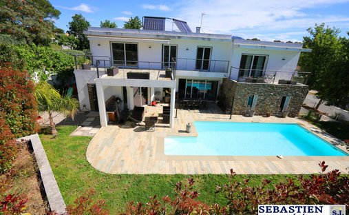 House in Exterieurs, Frejus, France 1