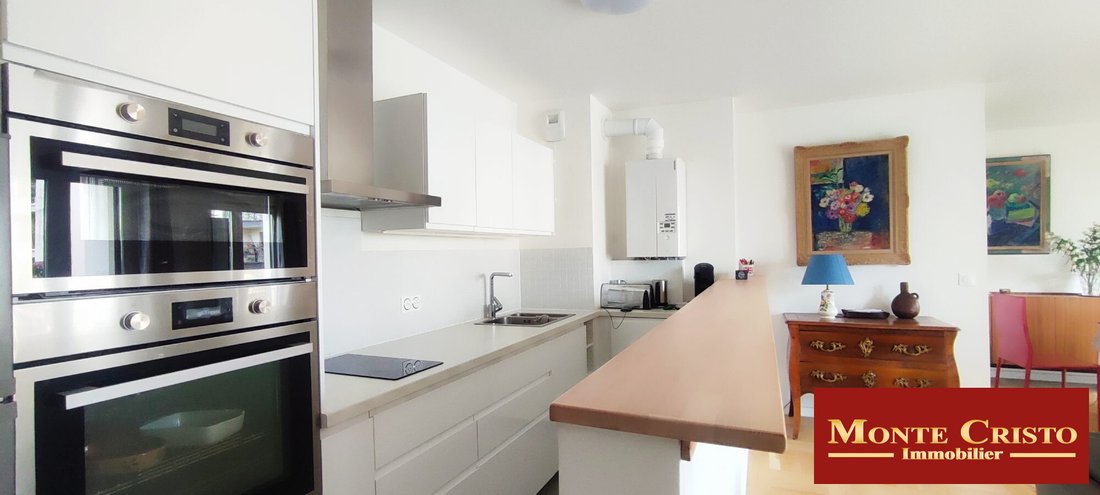 Apartment in Domaine National du Château, Versailles, France 2 - 15704020