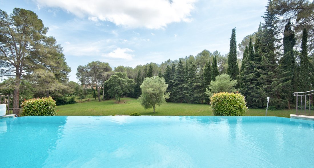 House in Mougins, Provence-Alpes-Côte d'Azur, France 3 - 15698377