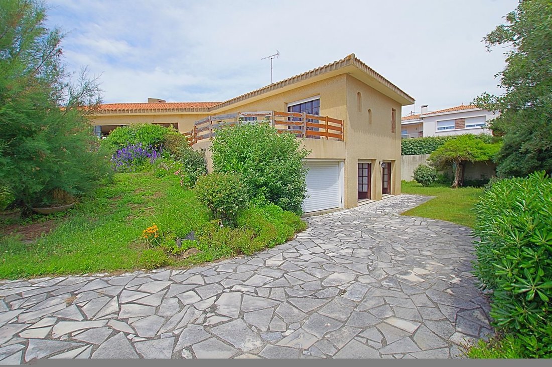 Villa in Gare-Saint Michel, Les Sables-d'Olonne, France 1 - 15707174