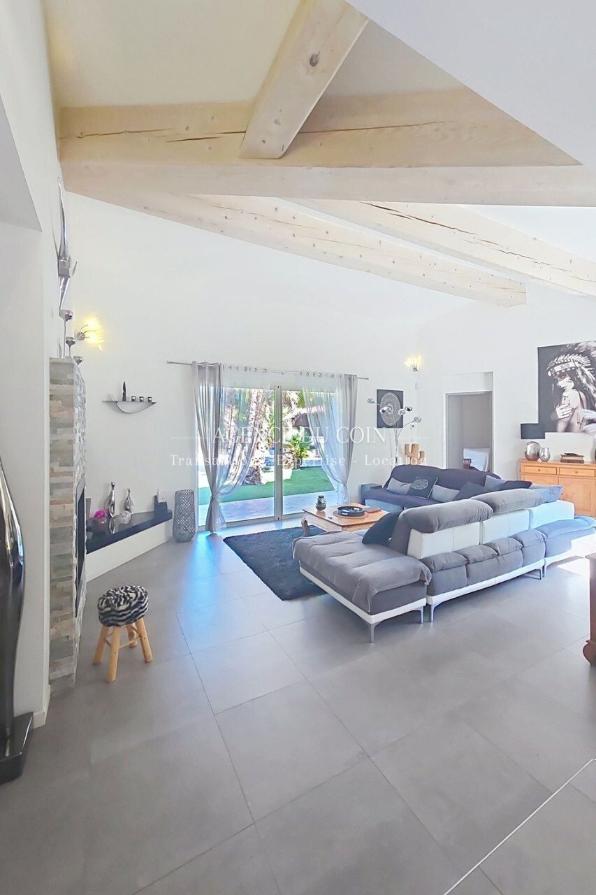 Villa in Centre Ancien, Draguignan, France 4 - 15698262