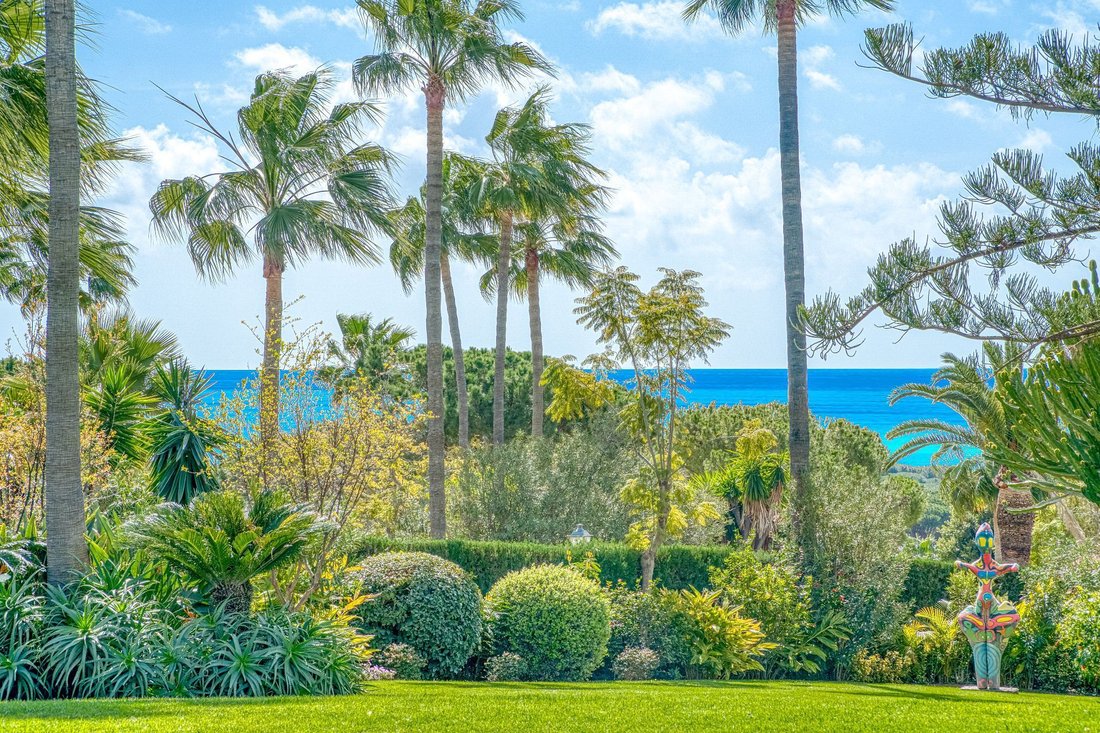 Villa in Elviria-Cabopino, Marbella, Spain 5 - 15699482