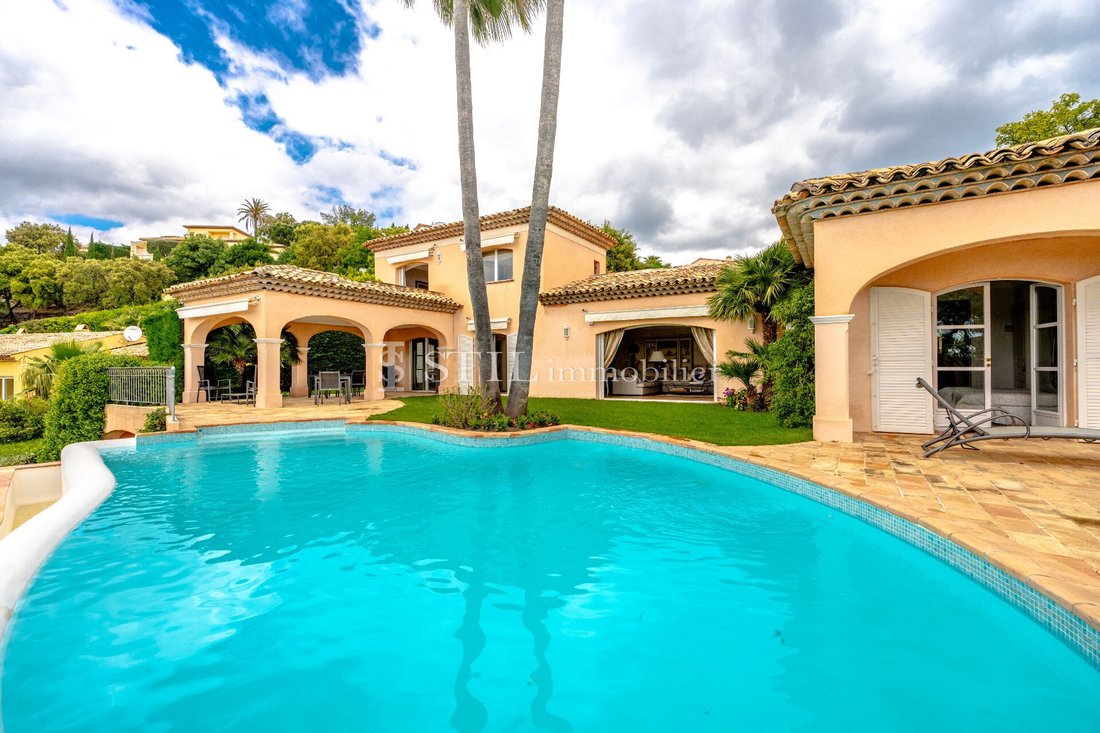 Villa in Ville-Les Saquedes-Le Bouillonnet, Sainte-Maxime, France 1 - 15618916