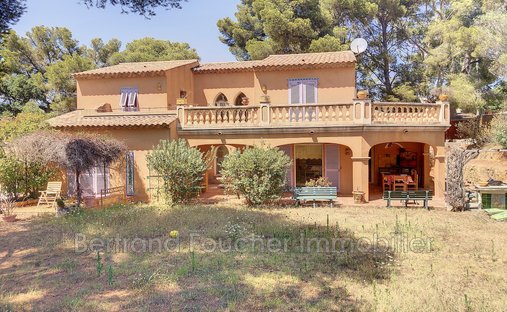 Villa en Cavalaire-sur-Mer, Provenza-Alpes-Costa Azul, Francia 1