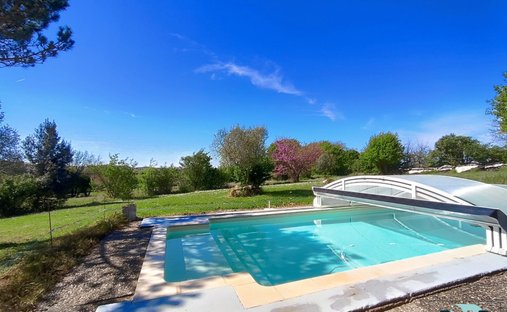 Castle for Sale in Larressingle, Occitanie, France