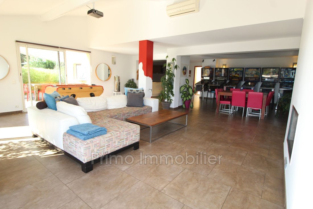 Villa in Port Grimaud, Grimaud, Provence-Alpes-Côte d'Azur 1 - 13358228