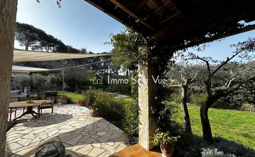 Villa in Ensuès-la-Redonne, Provence-Alpes-Côte d'Azur, France 1