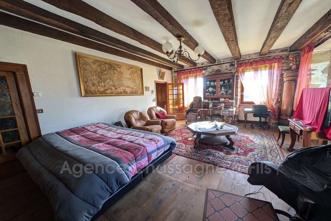 Villa in Albignac, Nouvelle-Aquitaine, France 4 - 15699584