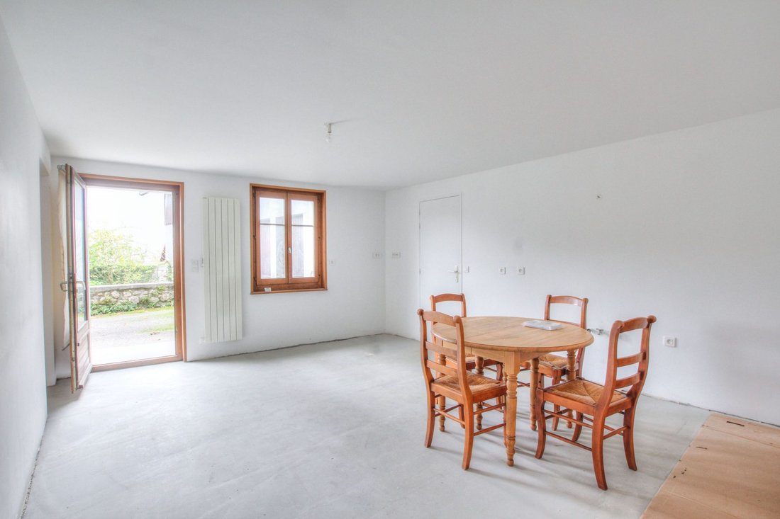 House in Saint-Jean-de-Gonville, Auvergne-Rhône-Alpes, France 4 - 15707099