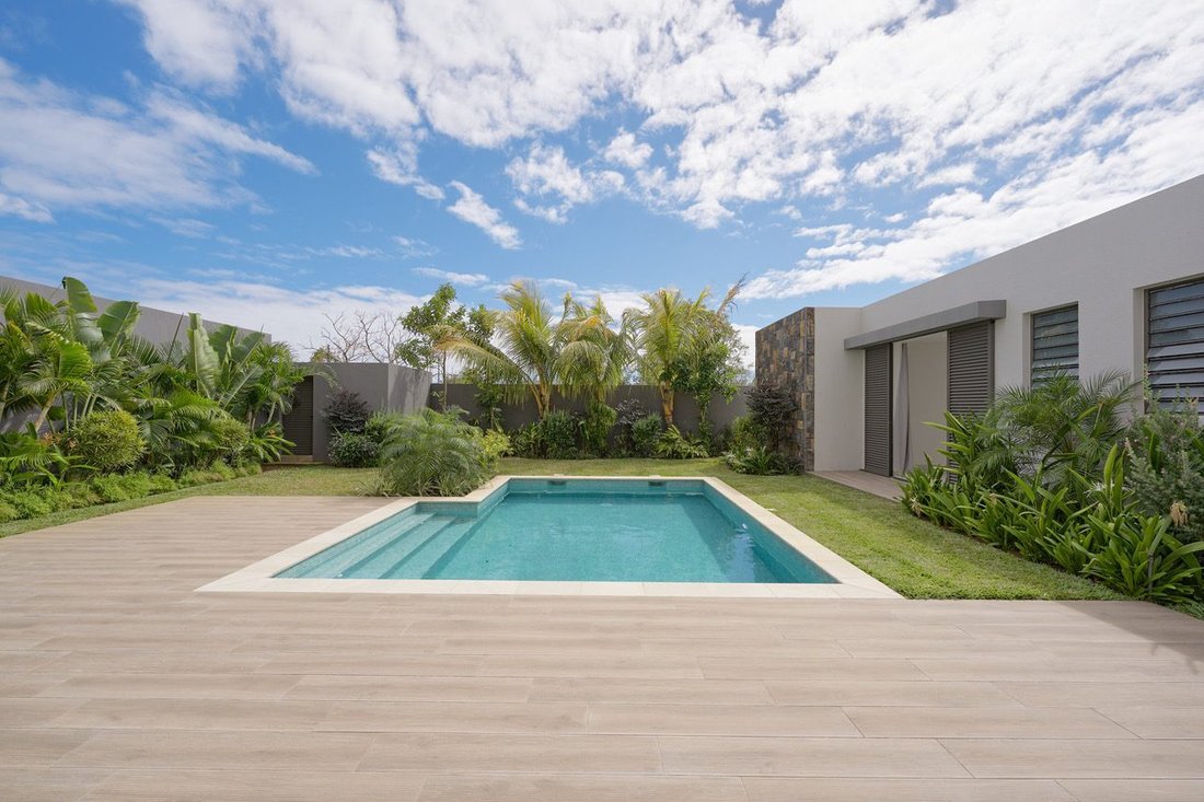 Villa in The Vale, Rivière du Rempart District, Mauritius 2 - 15703640