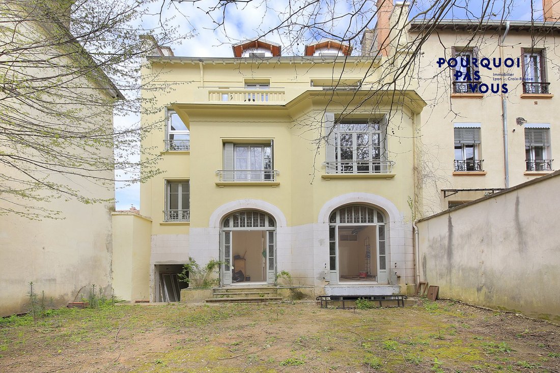 Apartment in Croix Rousse-Gros Caillou, Lyon 4e Arrondissement, Lyon 3 - 15702426