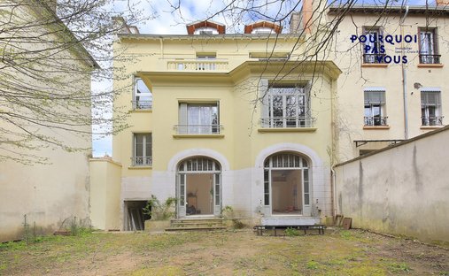 Apartment in Croix Rousse-Gros Caillou, Lyon 4e Arrondissement, Lyon 1