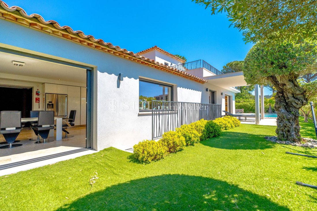 Villa in Ville-Les Saquedes-Le Bouillonnet, Sainte-Maxime, France 1 - 15613131
