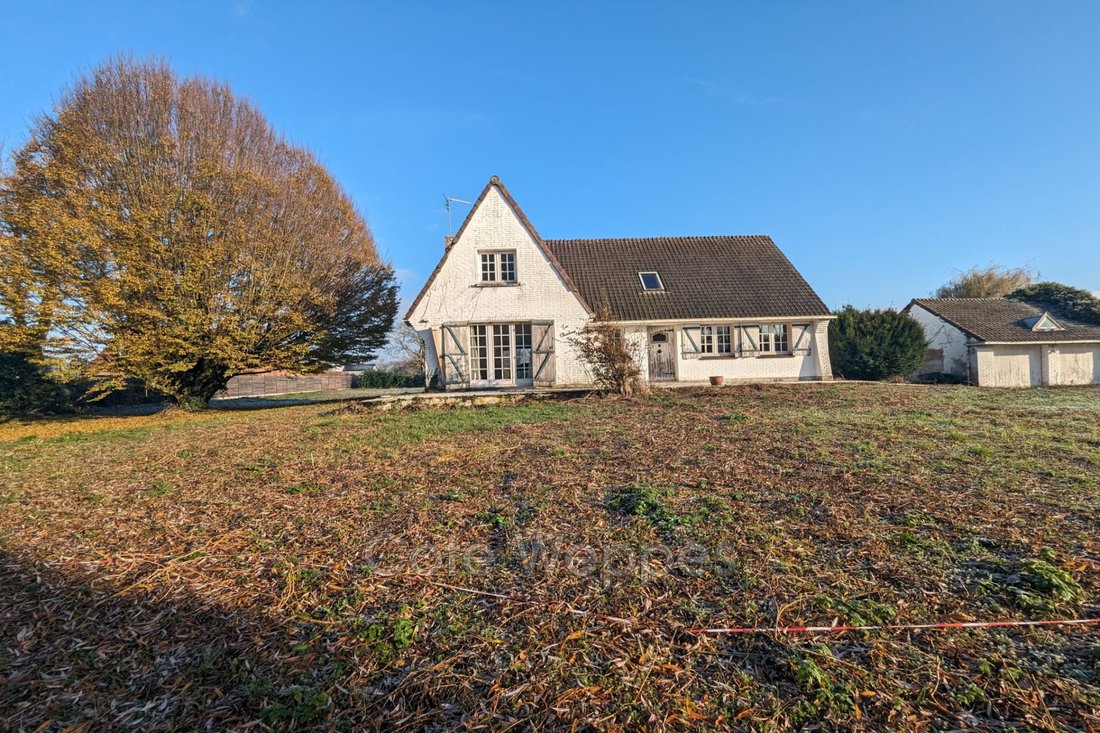 Villa in Ennetieres-en-Weppes, Hauts-de-France, France 1 - 15064724
