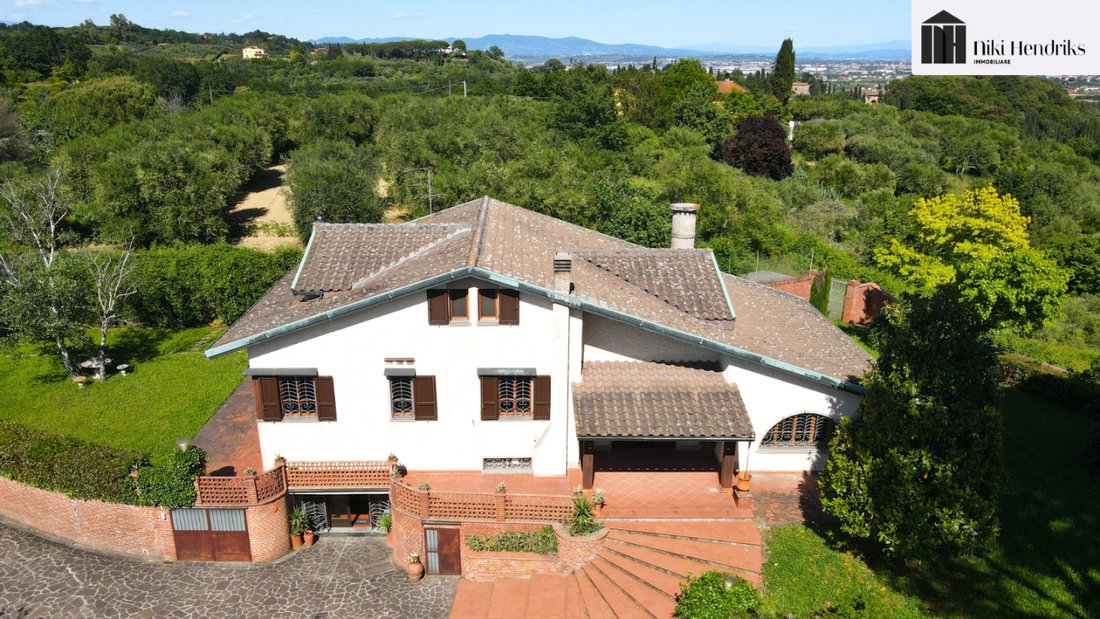 Villa in Montecalvoli, Tuscany, Italy 2 - 15699615